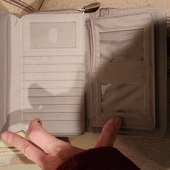 Organizer Wallet - Picture 7 of 8